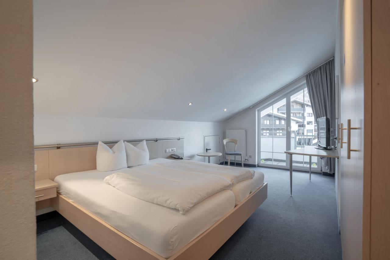 Petit Madlein Bed & Breakfast Ischgl Ngoại thất bức ảnh