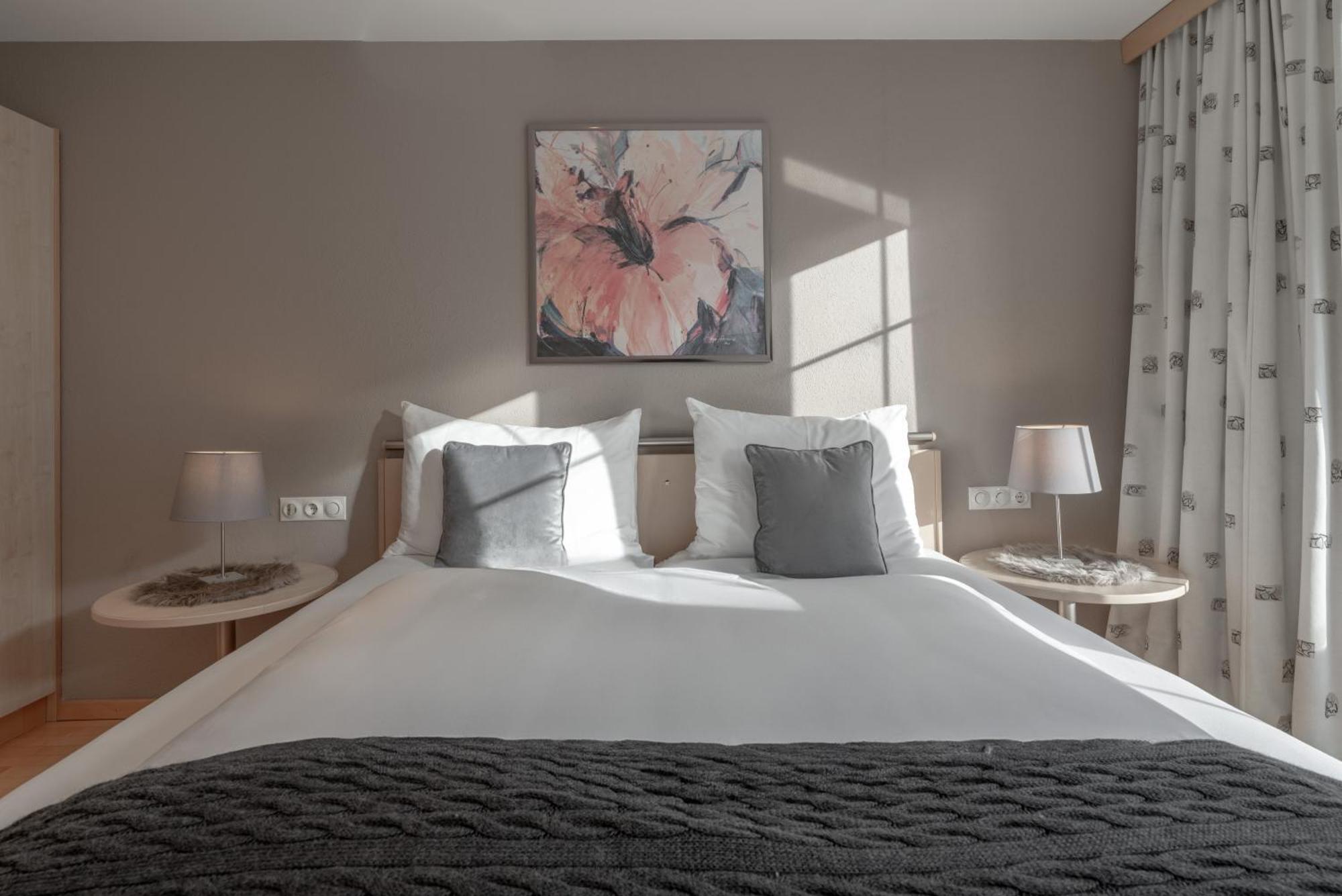Petit Madlein Bed & Breakfast Ischgl Ngoại thất bức ảnh