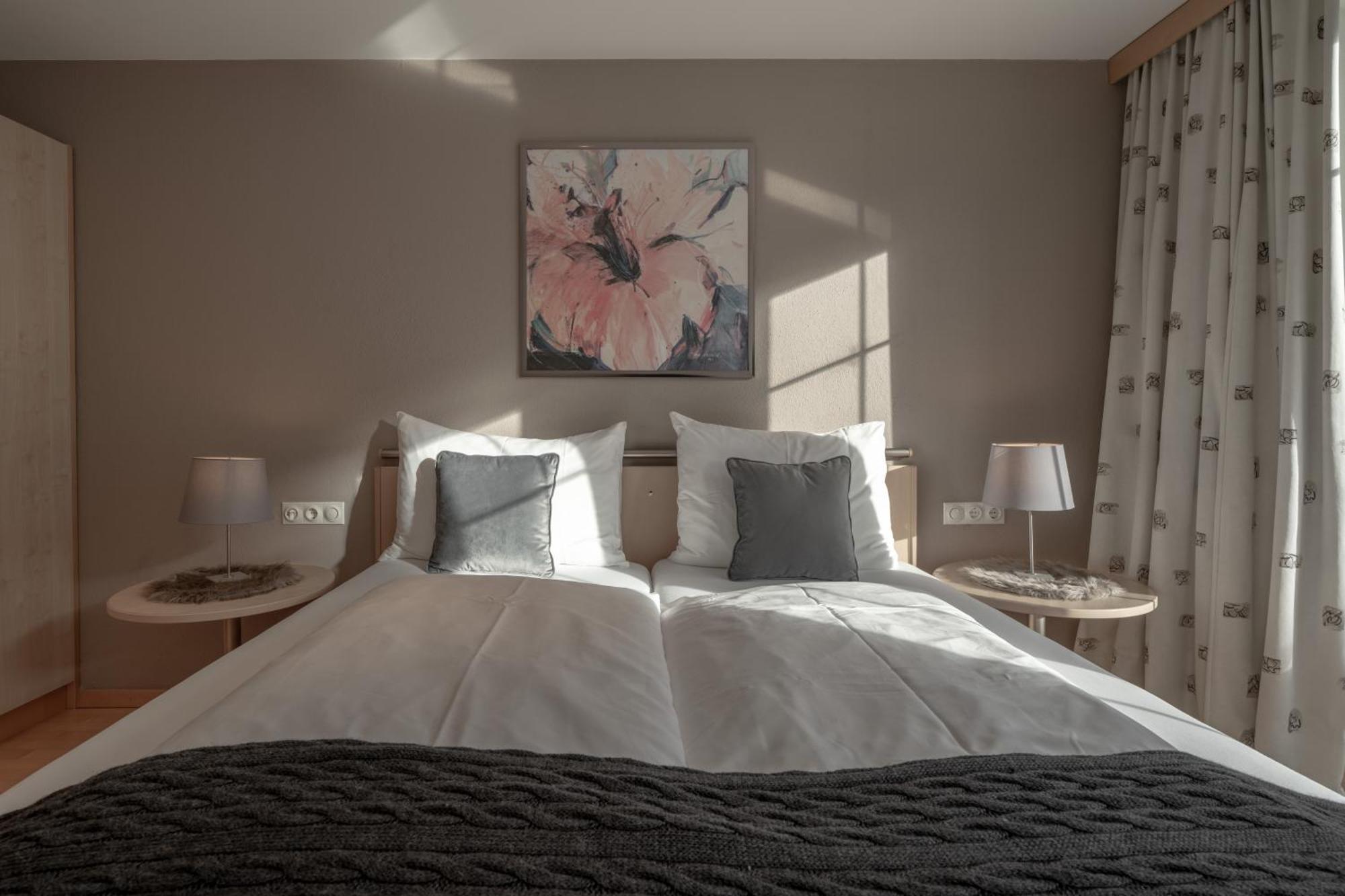 Petit Madlein Bed & Breakfast Ischgl Ngoại thất bức ảnh