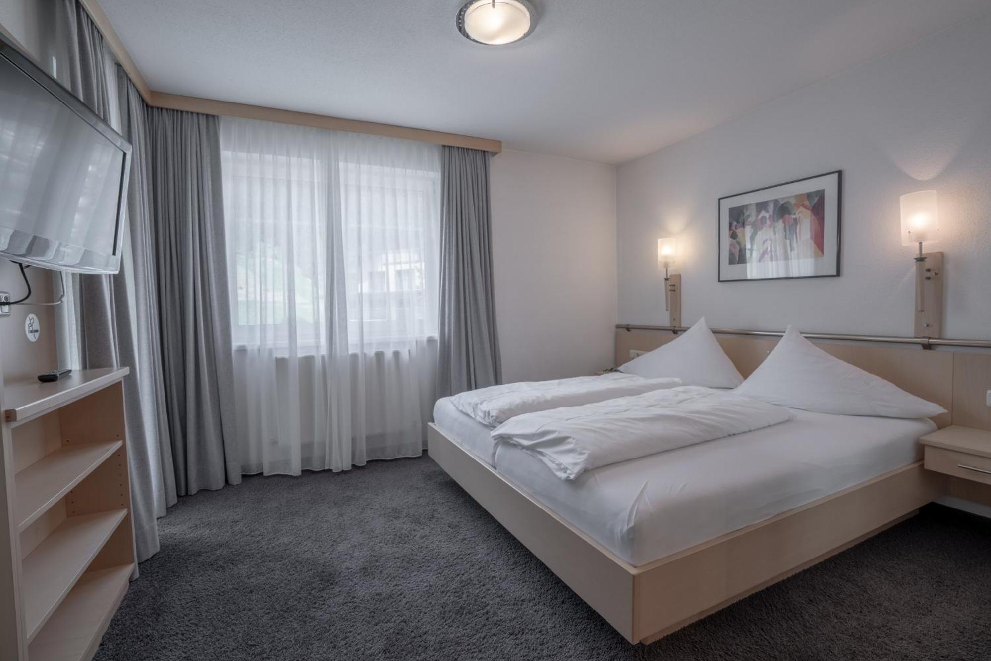 Petit Madlein Bed & Breakfast Ischgl Ngoại thất bức ảnh