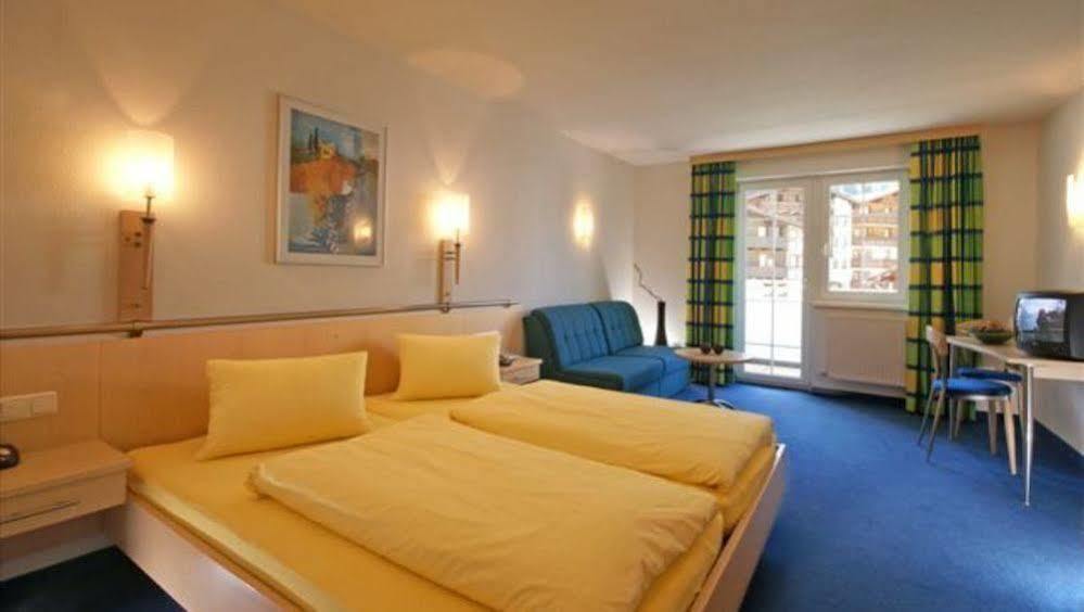 Petit Madlein Bed & Breakfast Ischgl Phòng bức ảnh